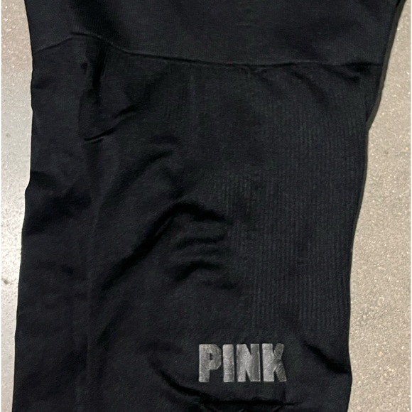 PINK Victoria’s Secret Cool and Comfy Seamless Black Leggings - Picture 6 of 13